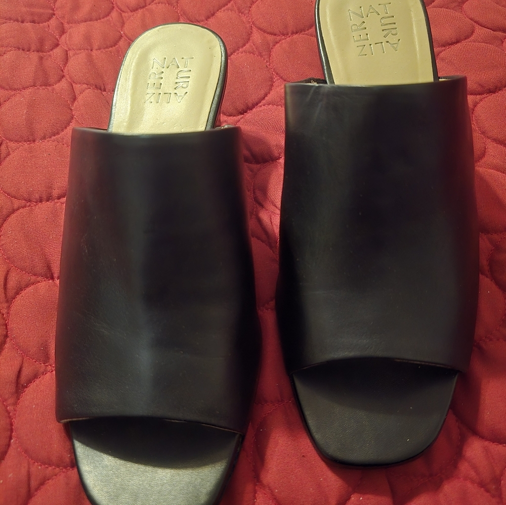 Naturalizer Elegant Black Slides